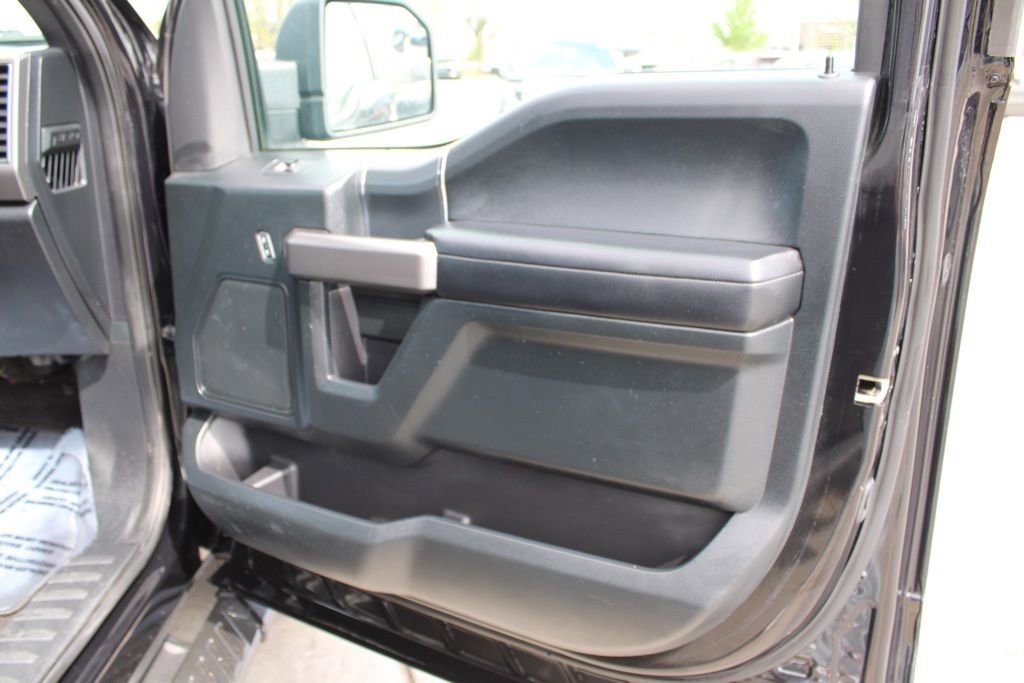 Used 2020 Ford F150 XLT w/ Equipment Group 302A Luxury AWD/4WD image 21