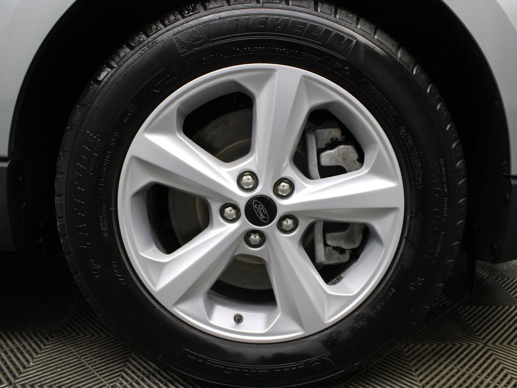 Used 2024 Ford Edge SE AWD/4WD image 12