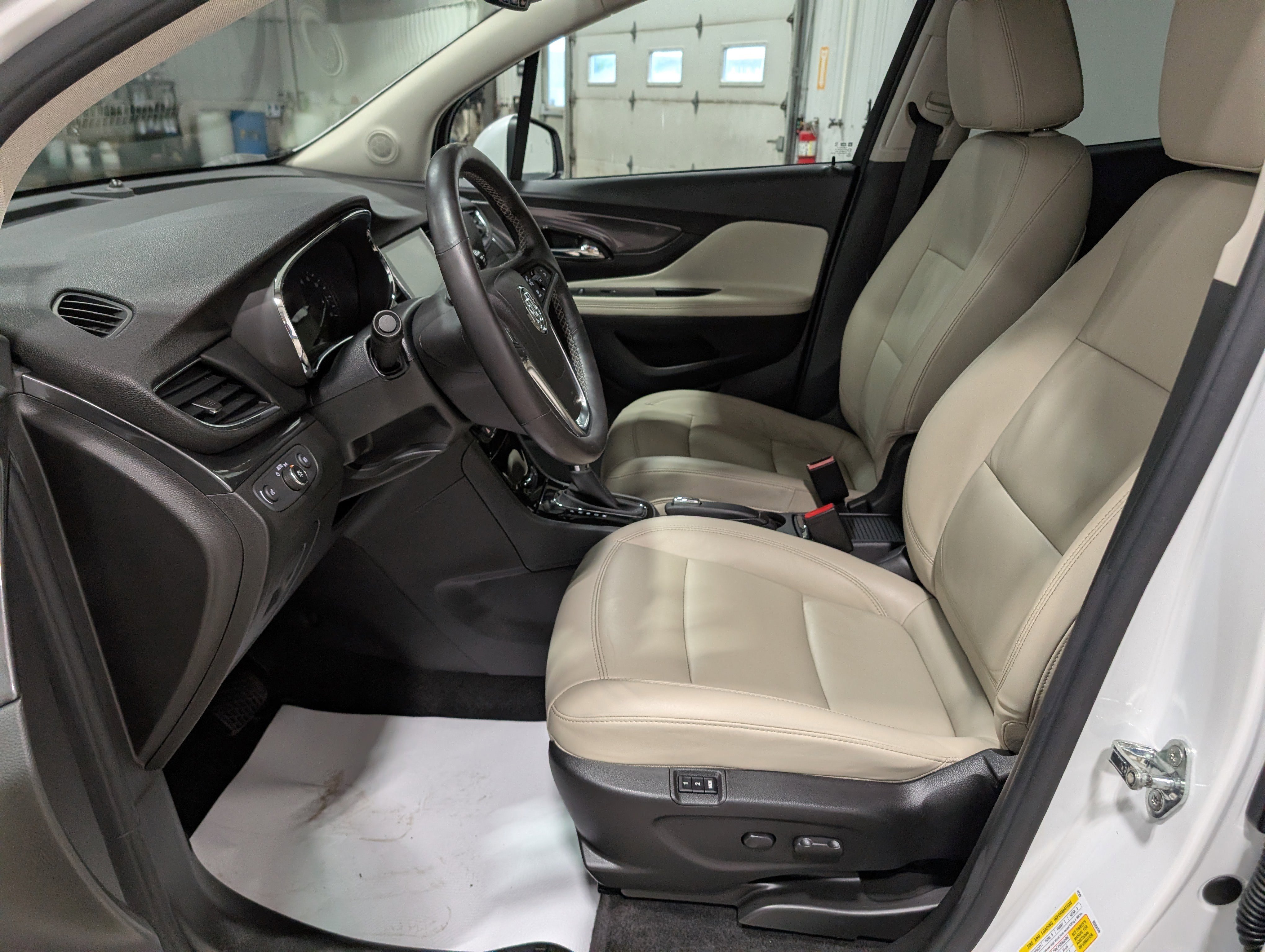 Used 2018 Buick Encore Premium w/ Experience Buick Package AWD/4WD image 14