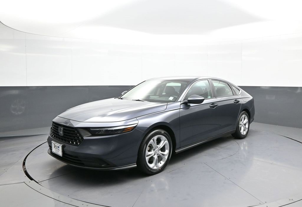 Certified 2023 Honda Accord LX image 1