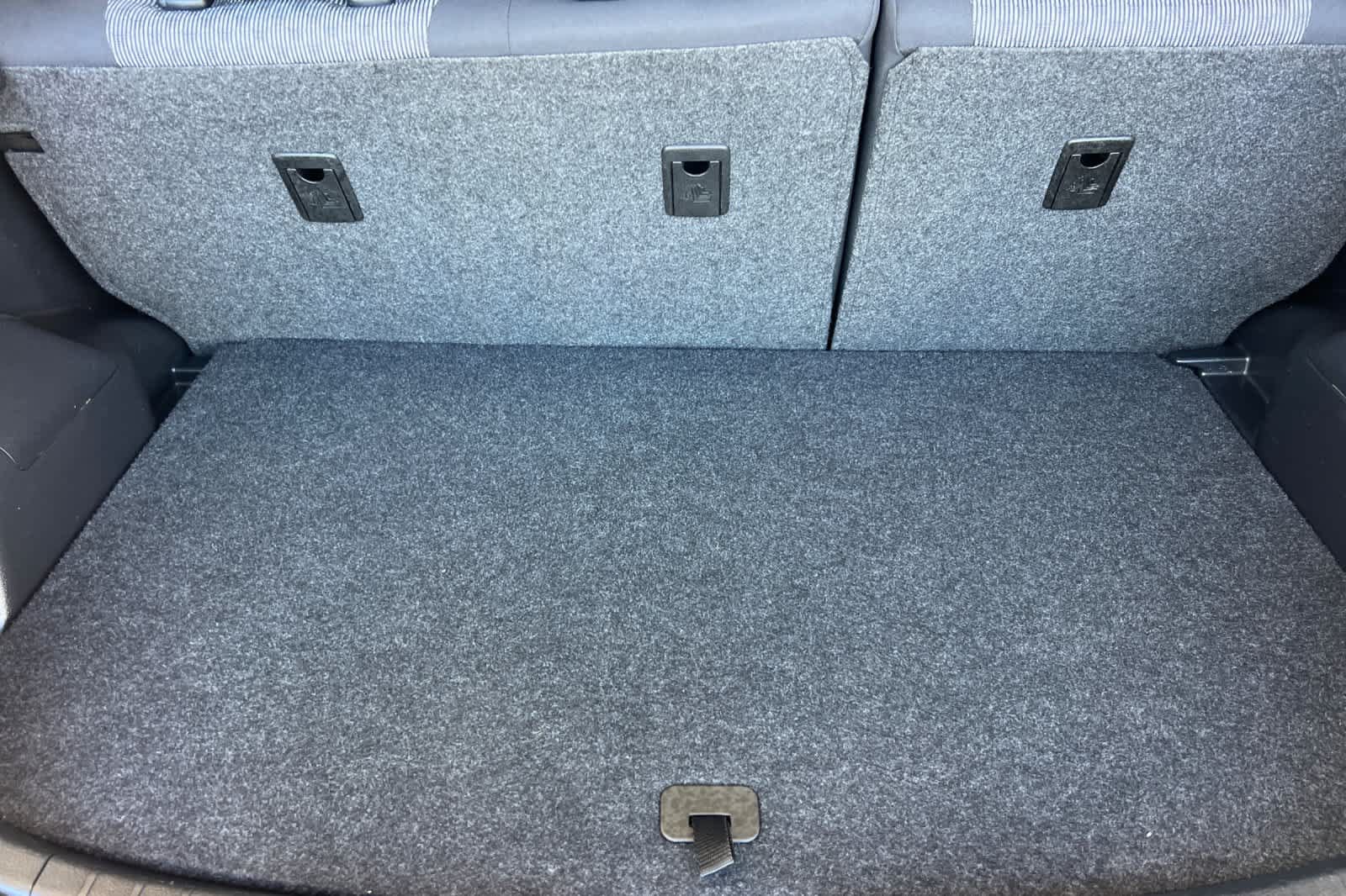 Used 2015 Toyota Yaris L FWD image 16