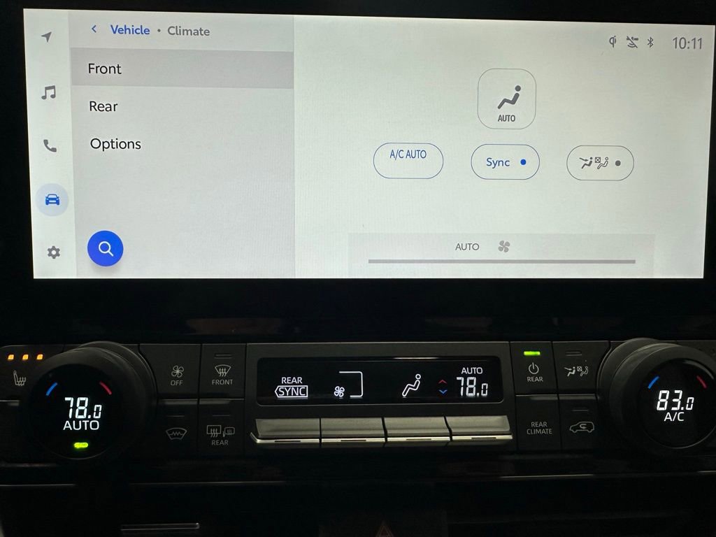 Used 2025 Toyota Grand Highlander AWD image 31