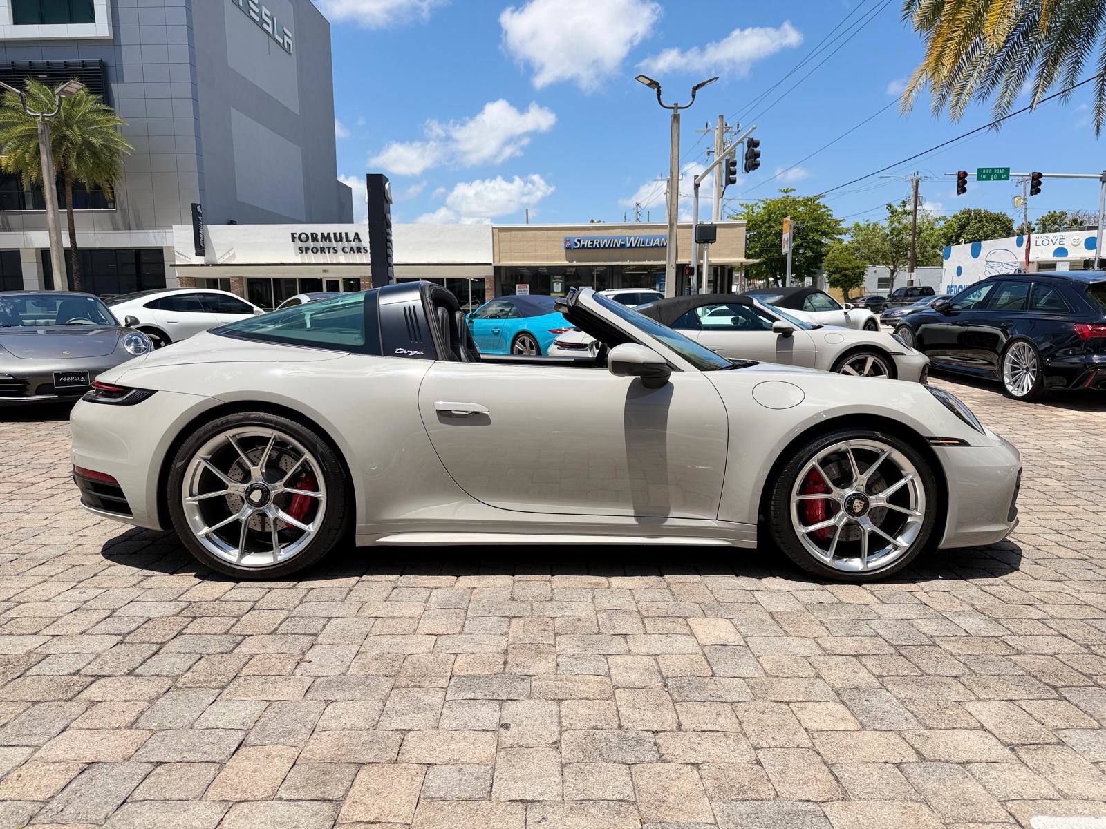 Used 2021 Porsche 911 Targa 4S w/ Premium Package AWD/4WD image 7