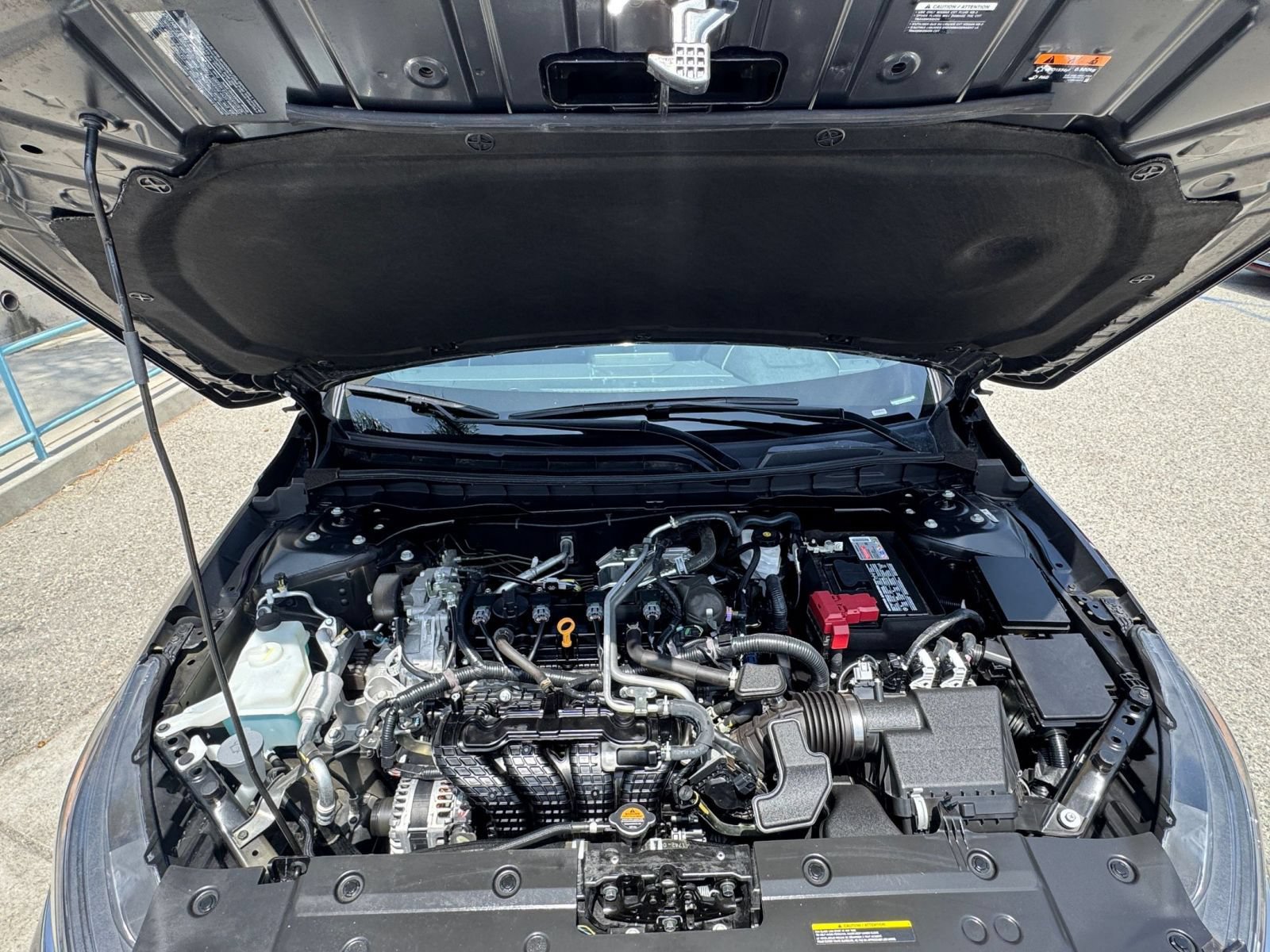 Used 2025 Nissan Altima 2.5 SV FWD image 32