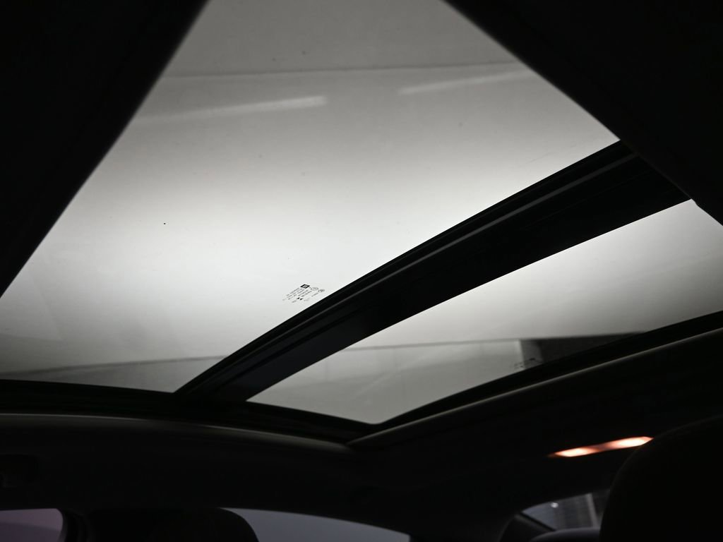 Used 2024 Chevrolet Malibu LT image 17