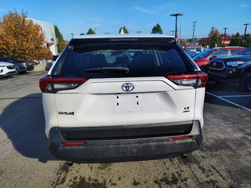 Used 2020 Toyota RAV4 LE w/ All Weather Liner Package AWD/4WD image 5