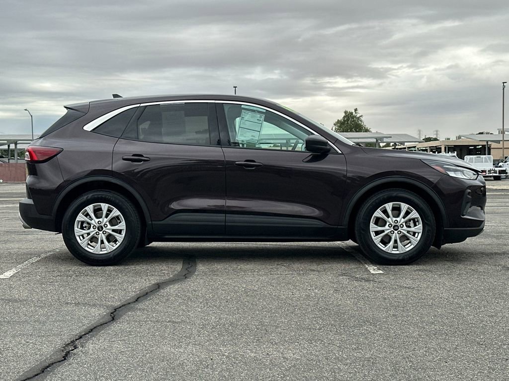 Certified 2023 Ford Escape Active FWD image 2