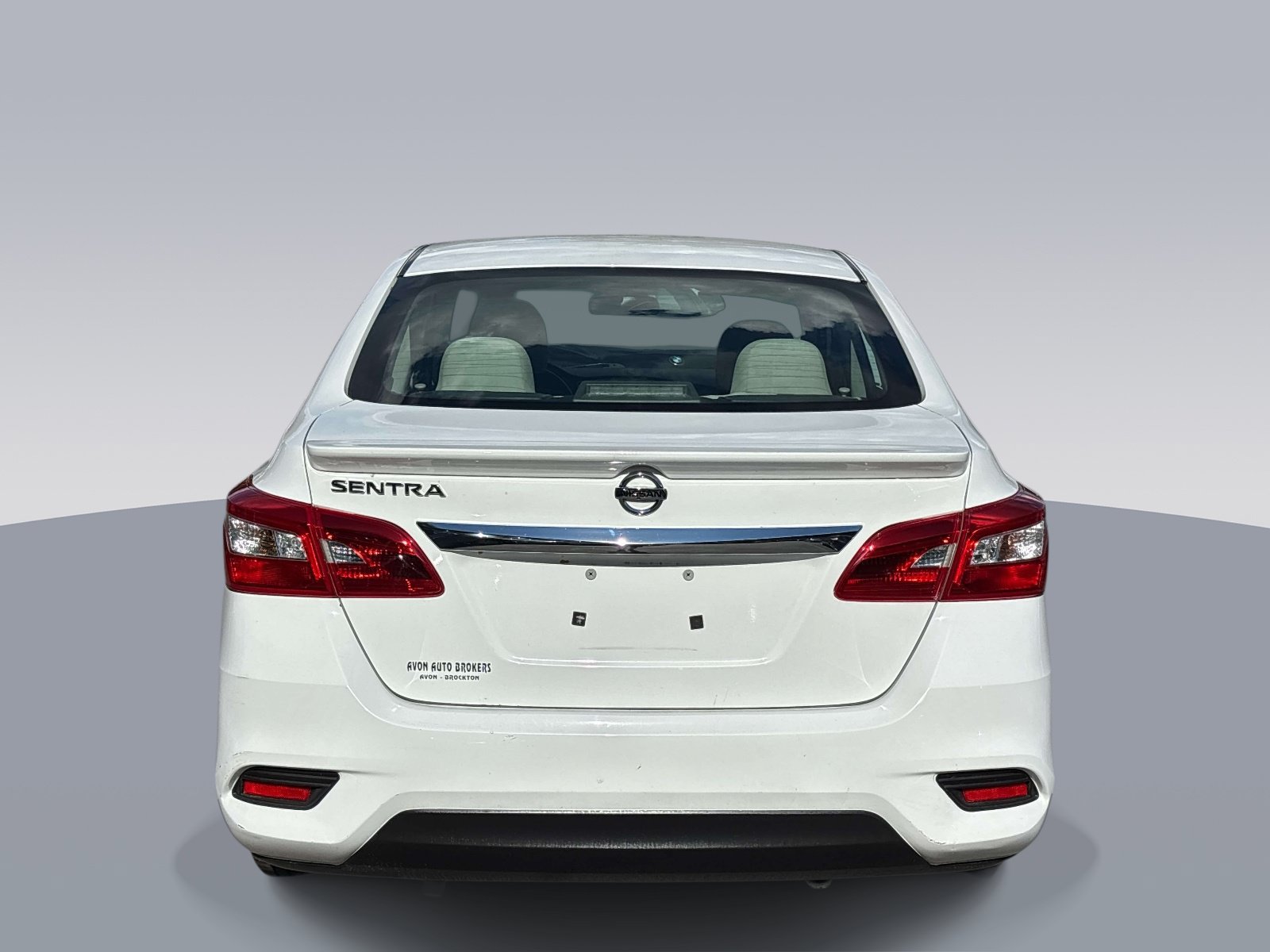 Used 2017 Nissan Sentra S w/ S Style Package FWD image 4