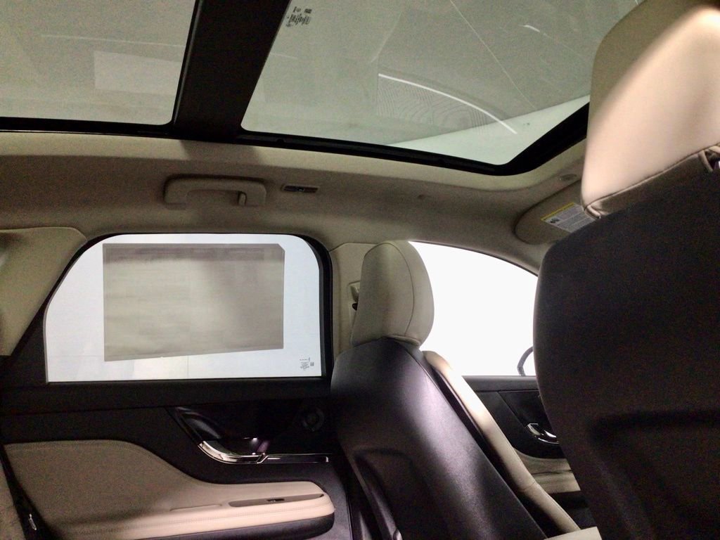 New 2026 Lincoln Corsair Grand Touring image 3