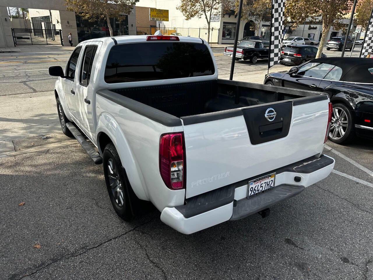 Used 2012 Nissan Frontier SV w/ Sport Appearance Pkg image 15