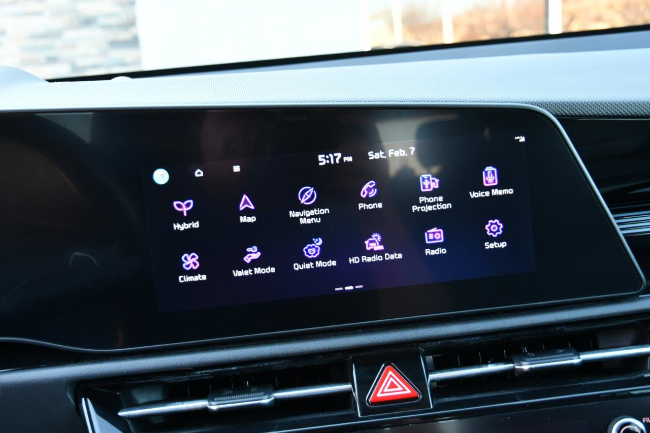 Used 2023 Kia Niro EX Touring image 14