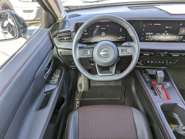 New 2026 Nissan Kicks SR w/ Cold Weather Package image 16