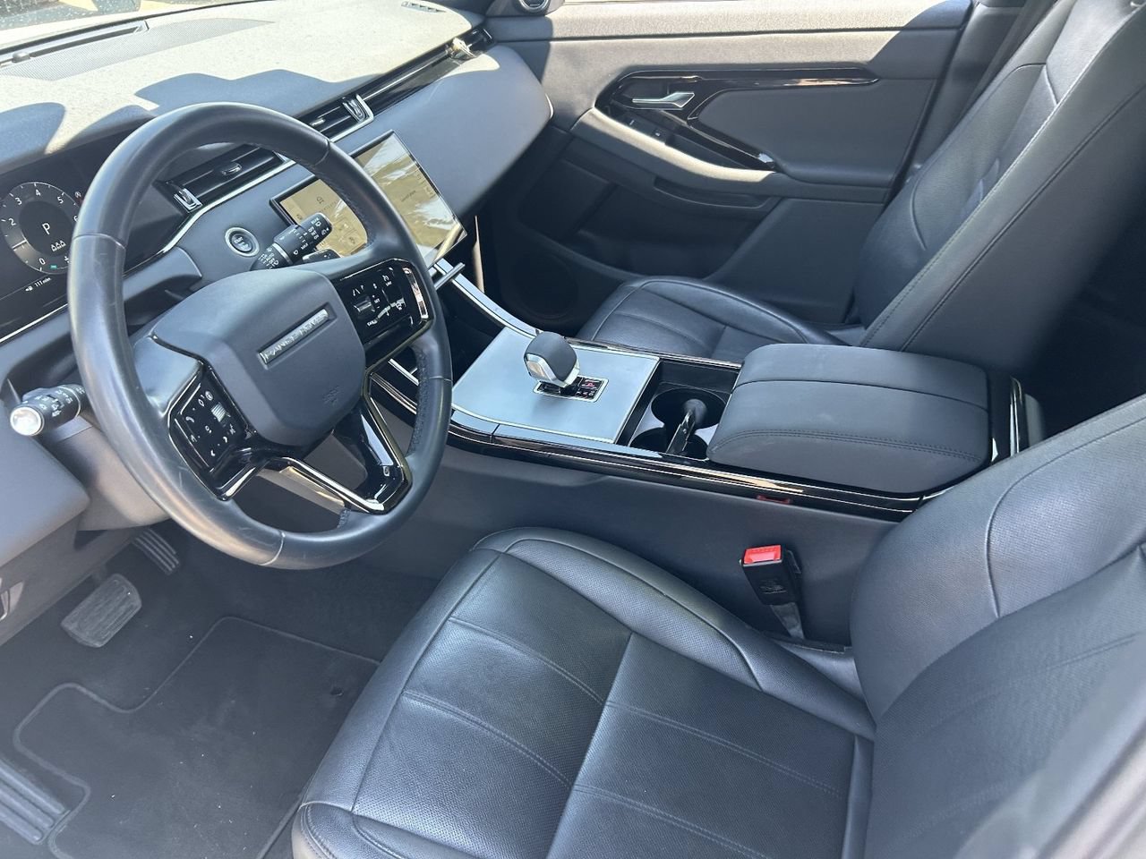 Used 2024 Land Rover Range Rover Evoque S AWD/4WD image 27