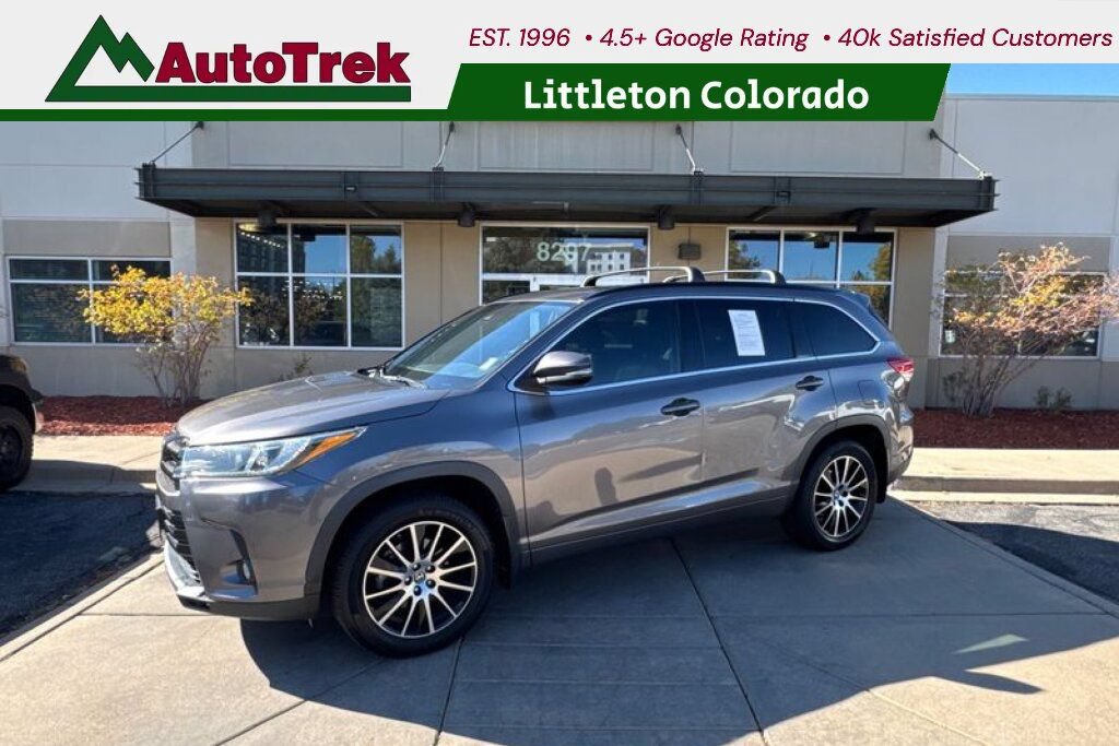Used 2018 Toyota Highlander SE AWD/4WD image 1