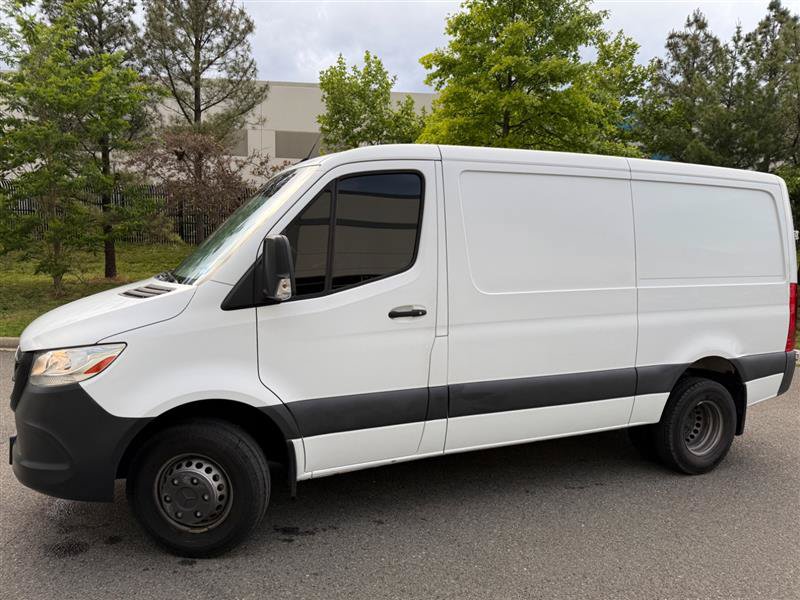 Used 2019 Mercedes-Benz Sprinter 144 Cargo image 5