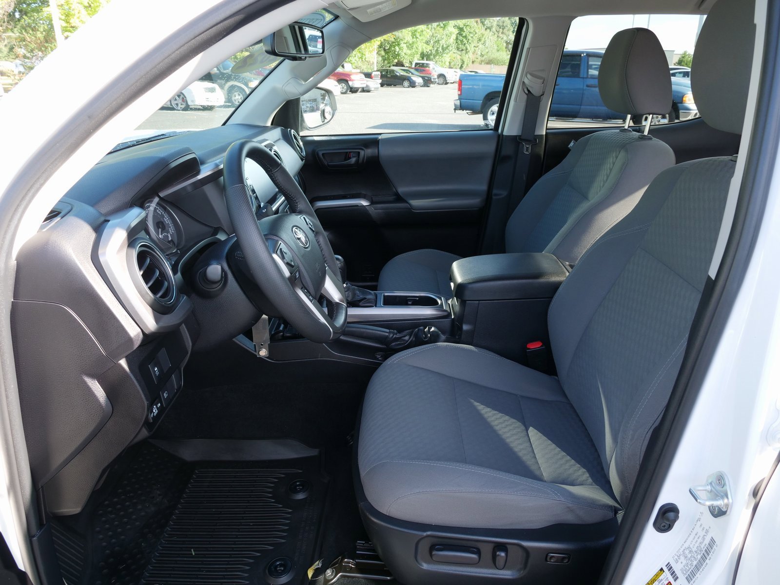 Used 2022 Toyota Tacoma SR5 image 17