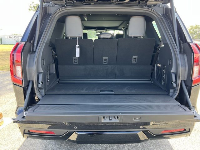 New 2025 Ford Expedition Tremor image 17