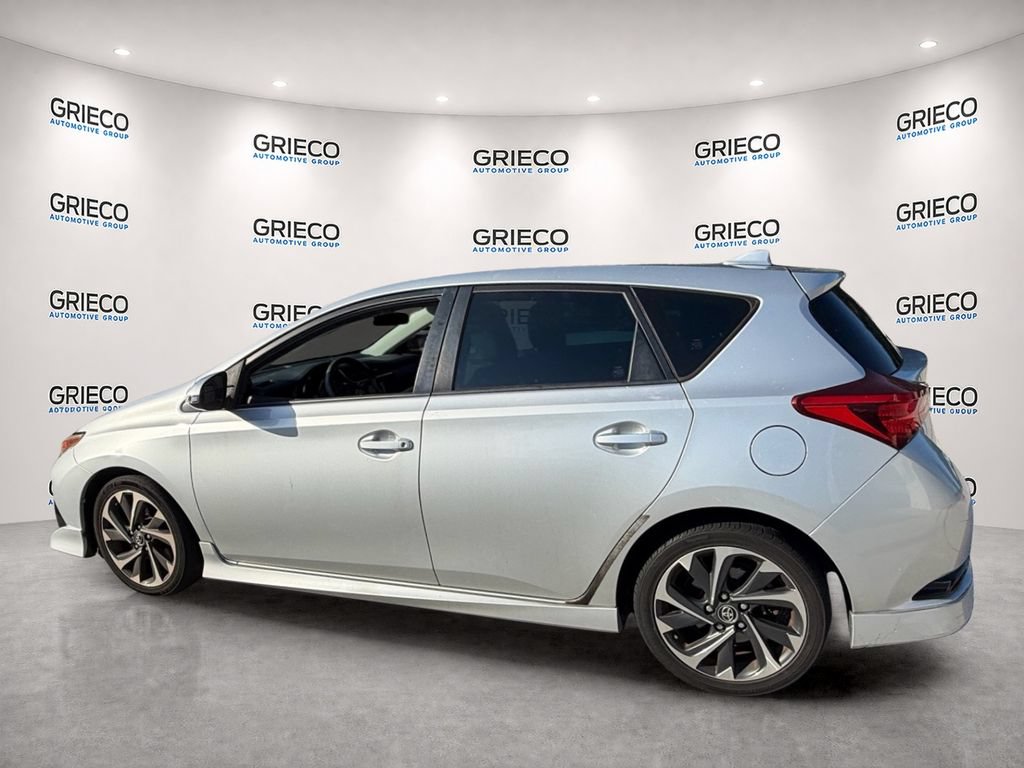 Used 2018 Toyota Corolla iM FWD image 5