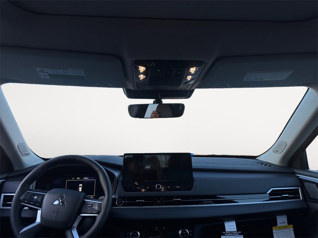 New 2026 Mitsubishi Outlander SEL image 11