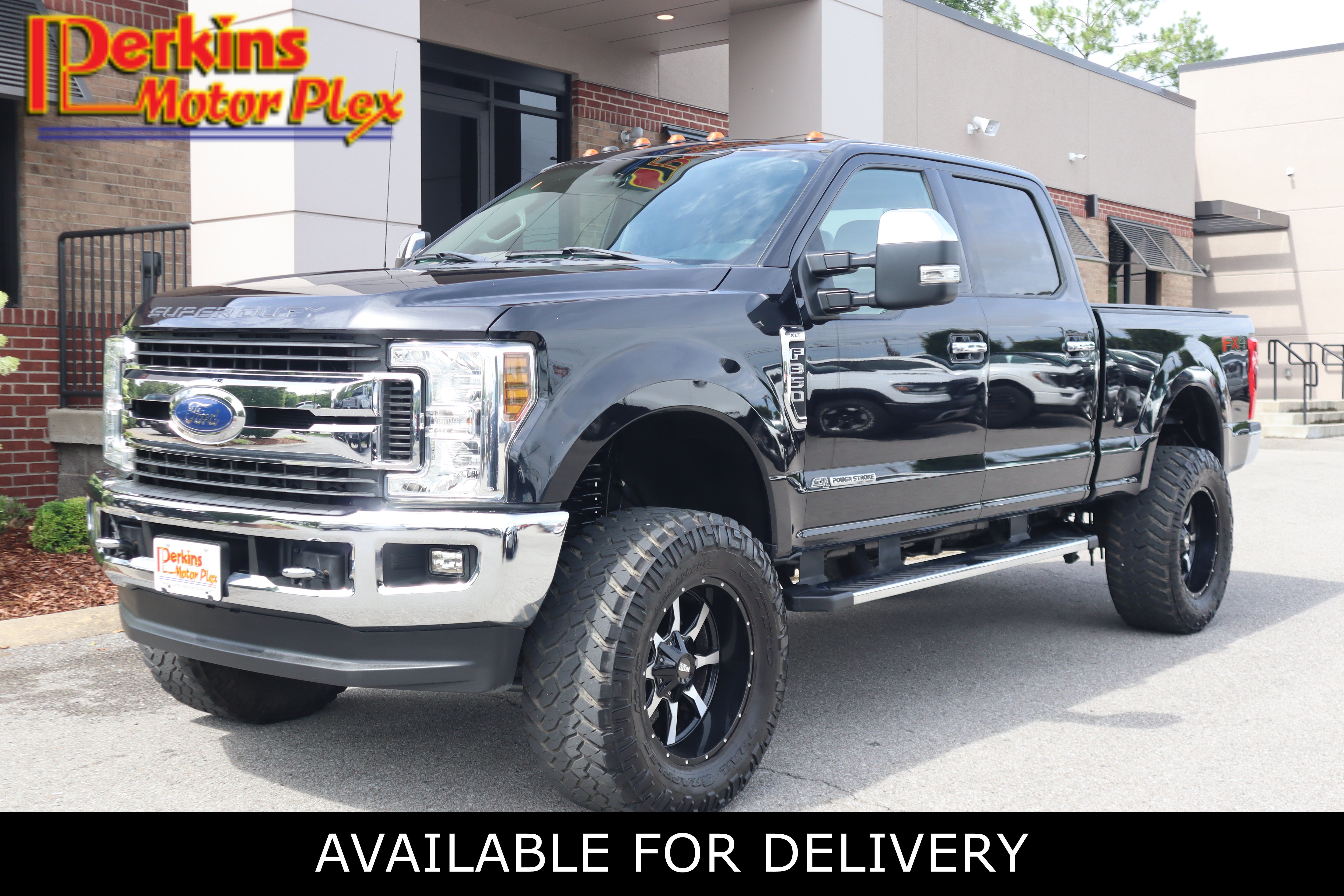 Used 2019 Ford F350 XLT w/ XLT Premium Package AWD/4WD image 1