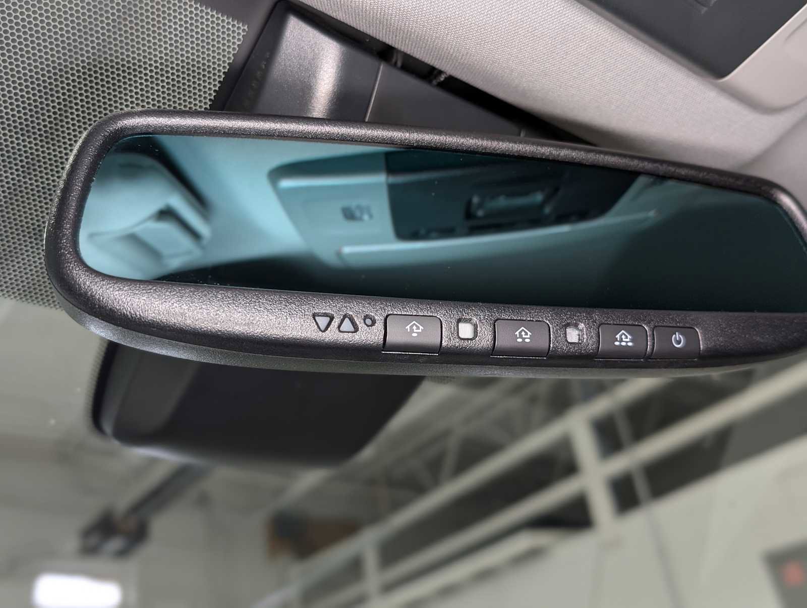Used 2021 Toyota Camry XLE FWD image 33