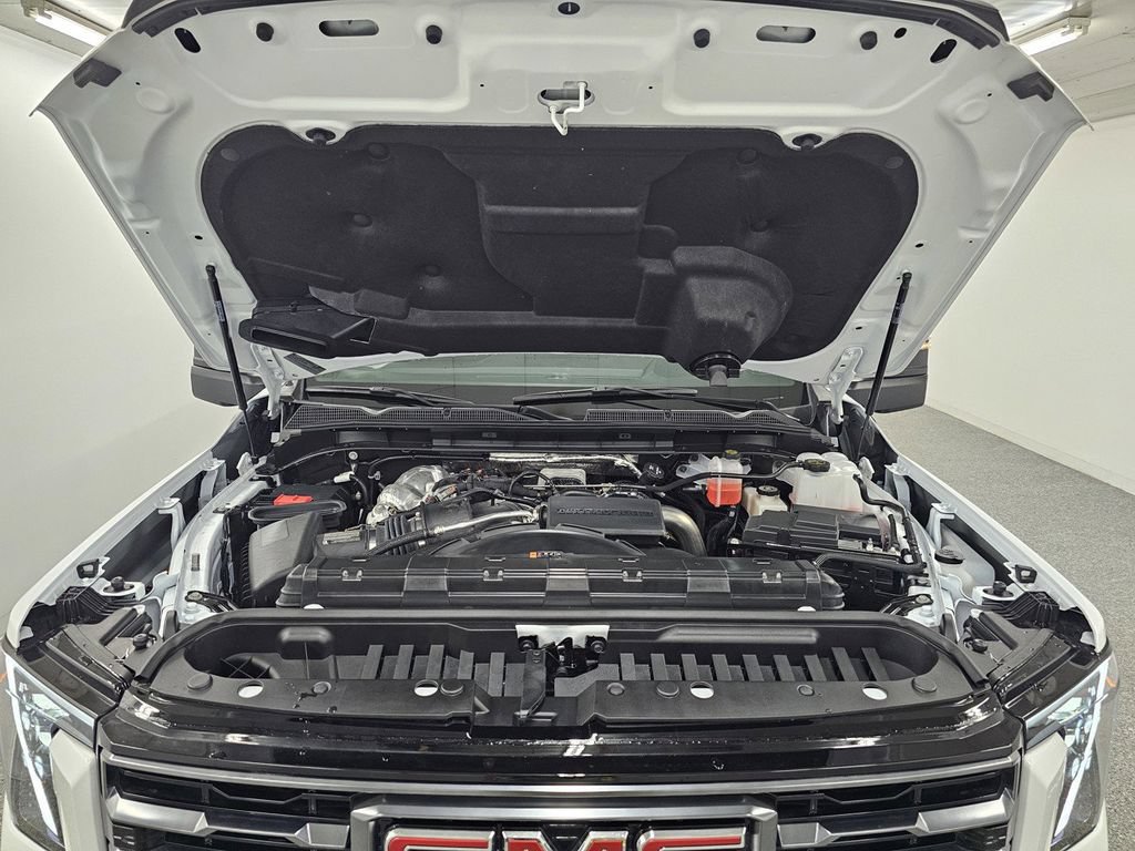 Used 2026 GMC Sierra 2500 AT4 AWD/4WD image 11