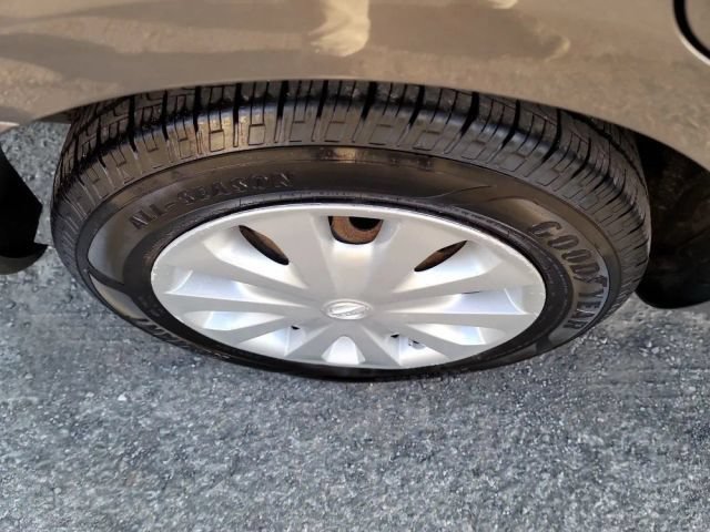 Used 2013 Nissan Versa S Plus FWD image 26