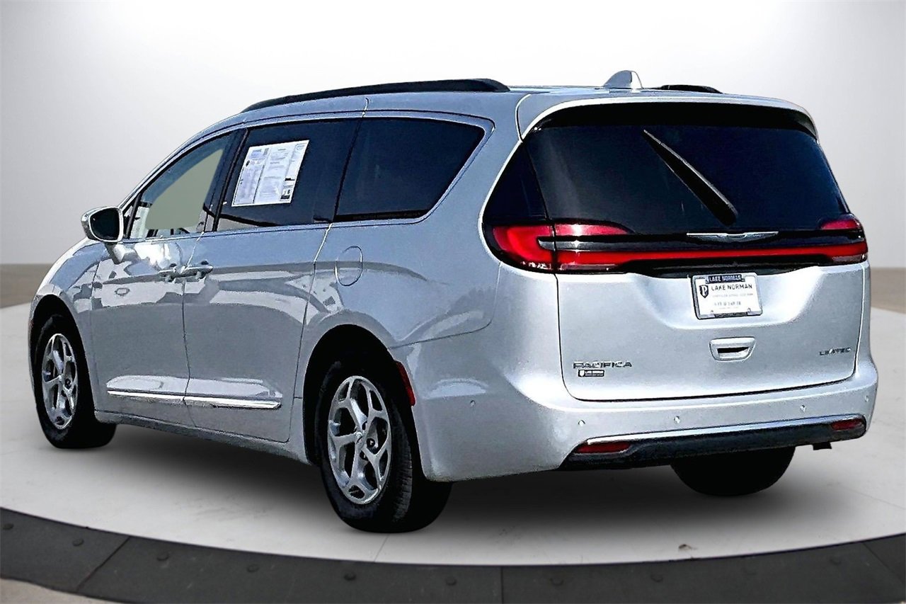 Certified 2022 Chrysler Pacifica Limited image 7