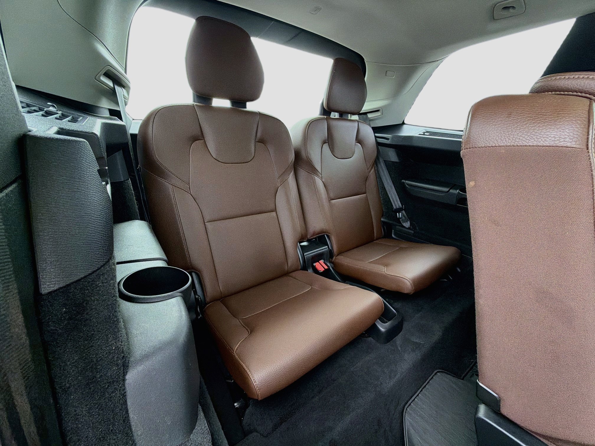 Used 2020 Volvo XC90 T6 Momentum w/ Protection Package Premier AWD/4WD image 22