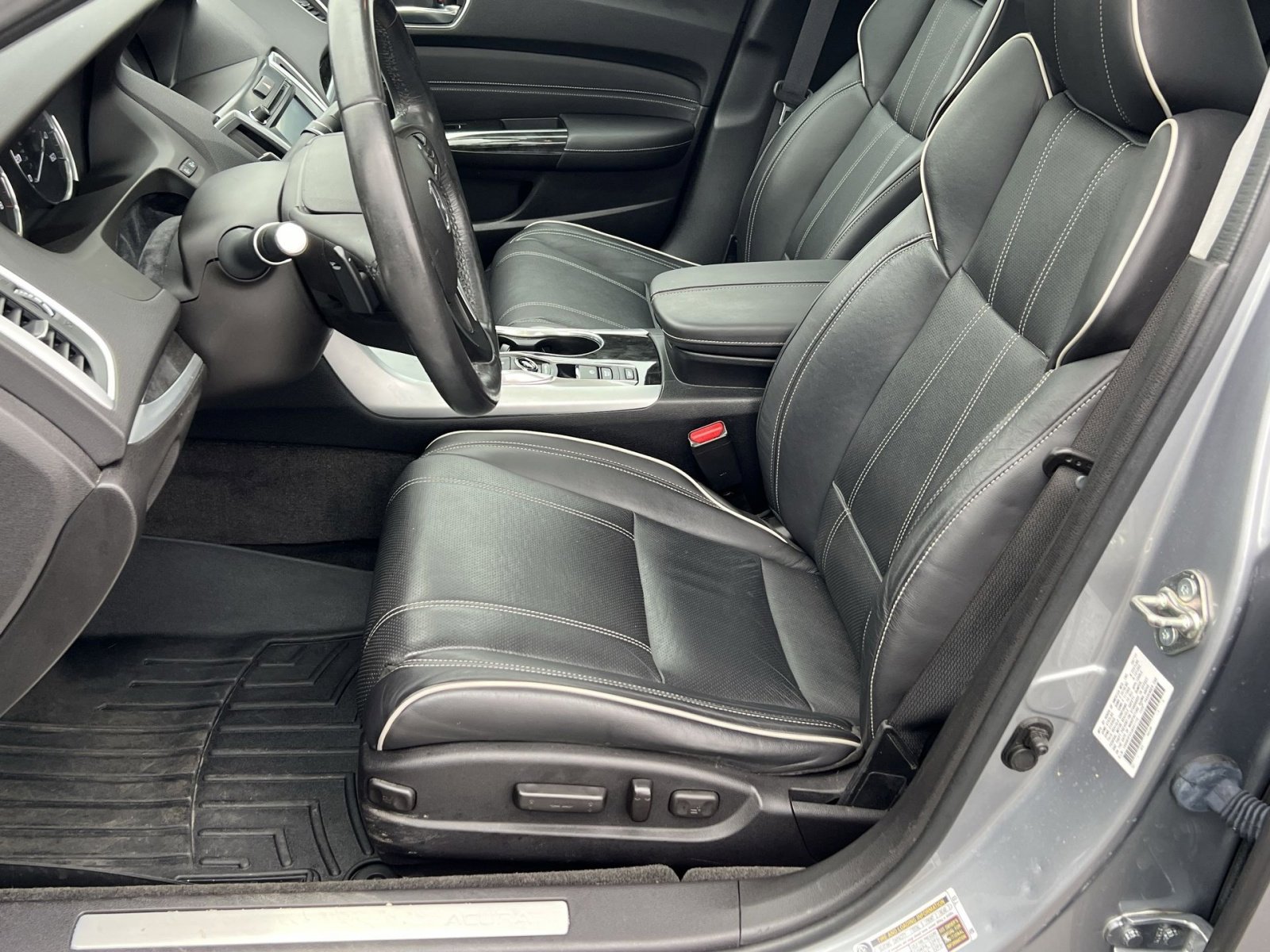 Used 2018 Acura TLX V6 SH-AWD w/ Technology Pkg image 14