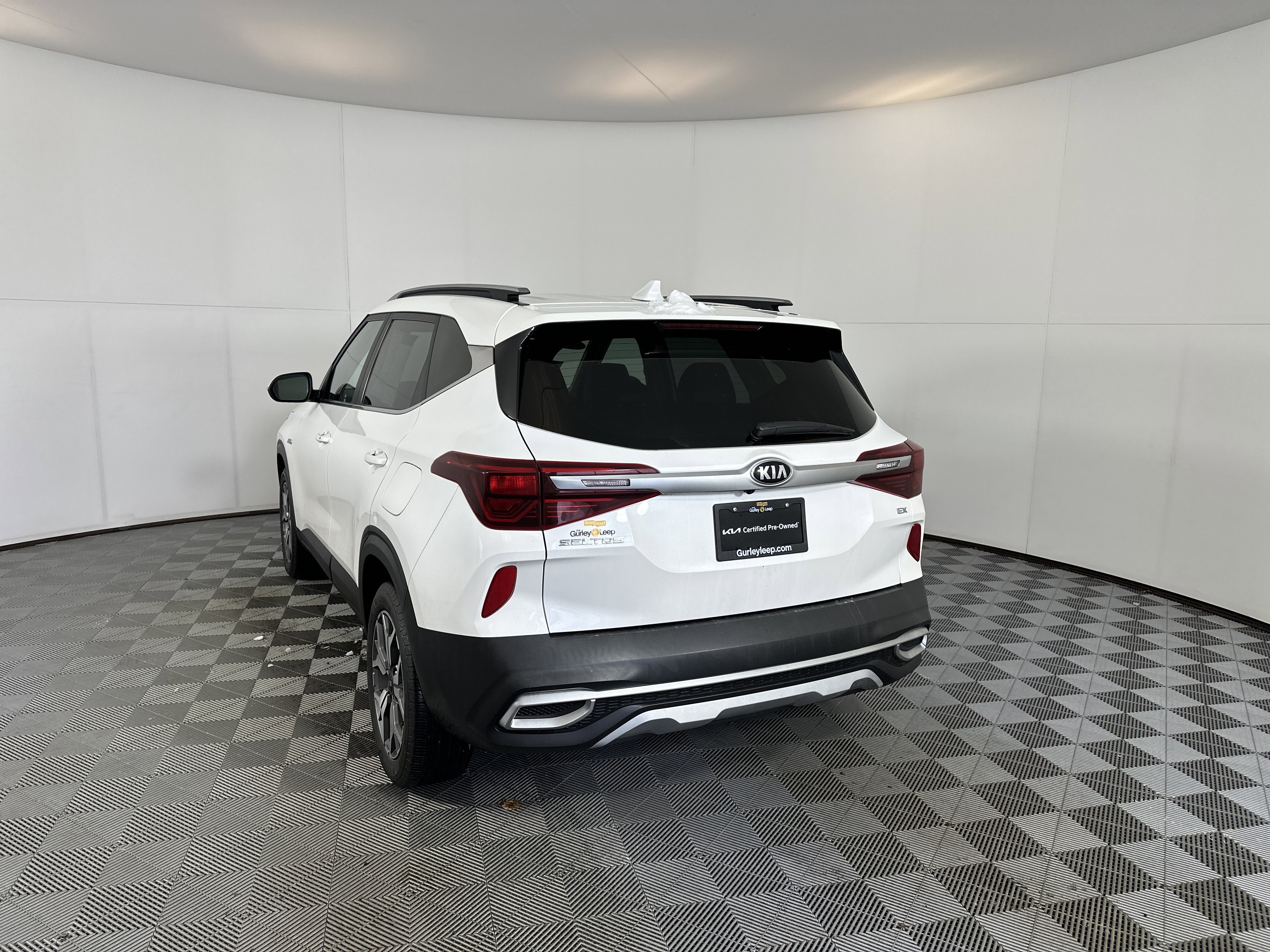 Certified 2021 Kia Seltos EX image 8