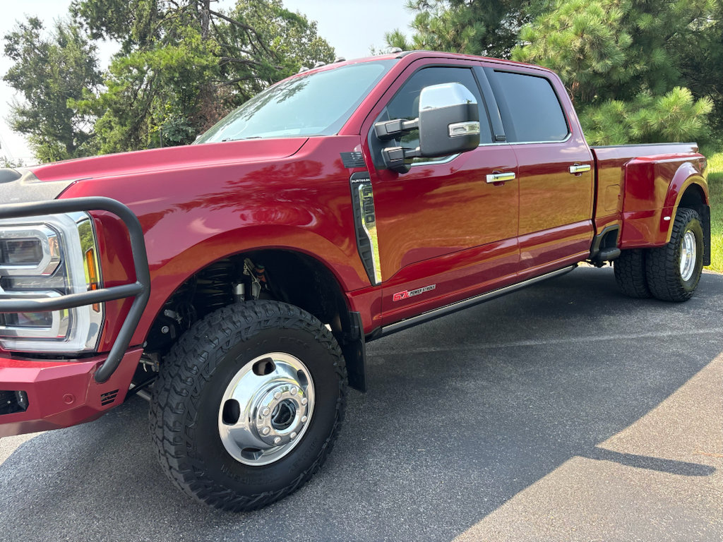 Used 2025 Ford F350 Platinum w/ Platinum Plus Package AWD/4WD image 3