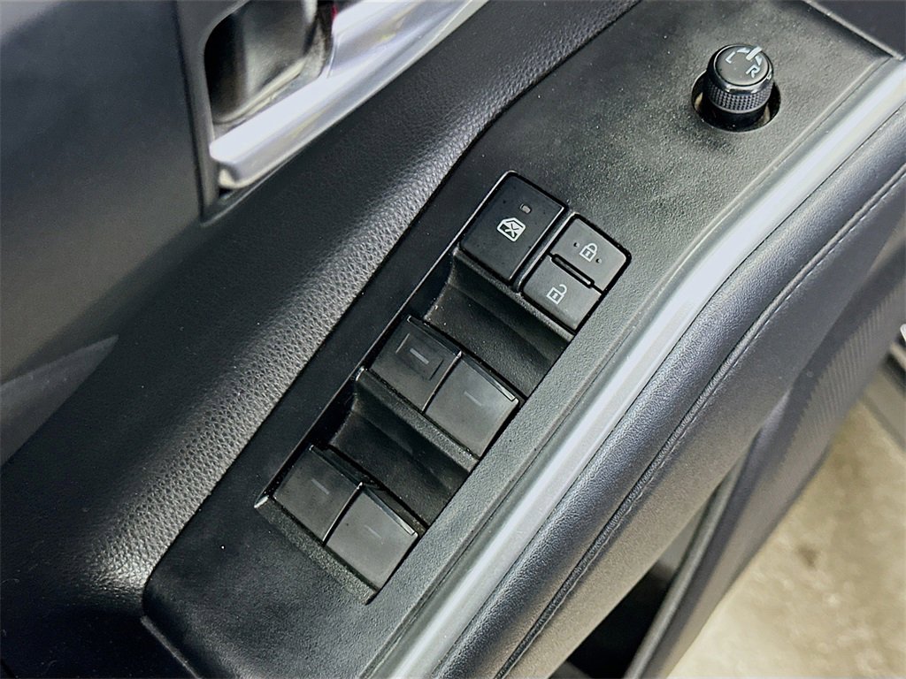 Used 2022 Toyota Highlander XLE image 21