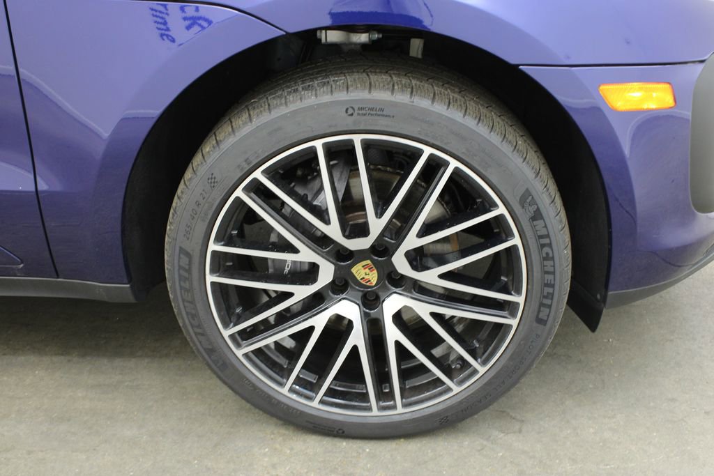 New 2024 Porsche Macan image 15