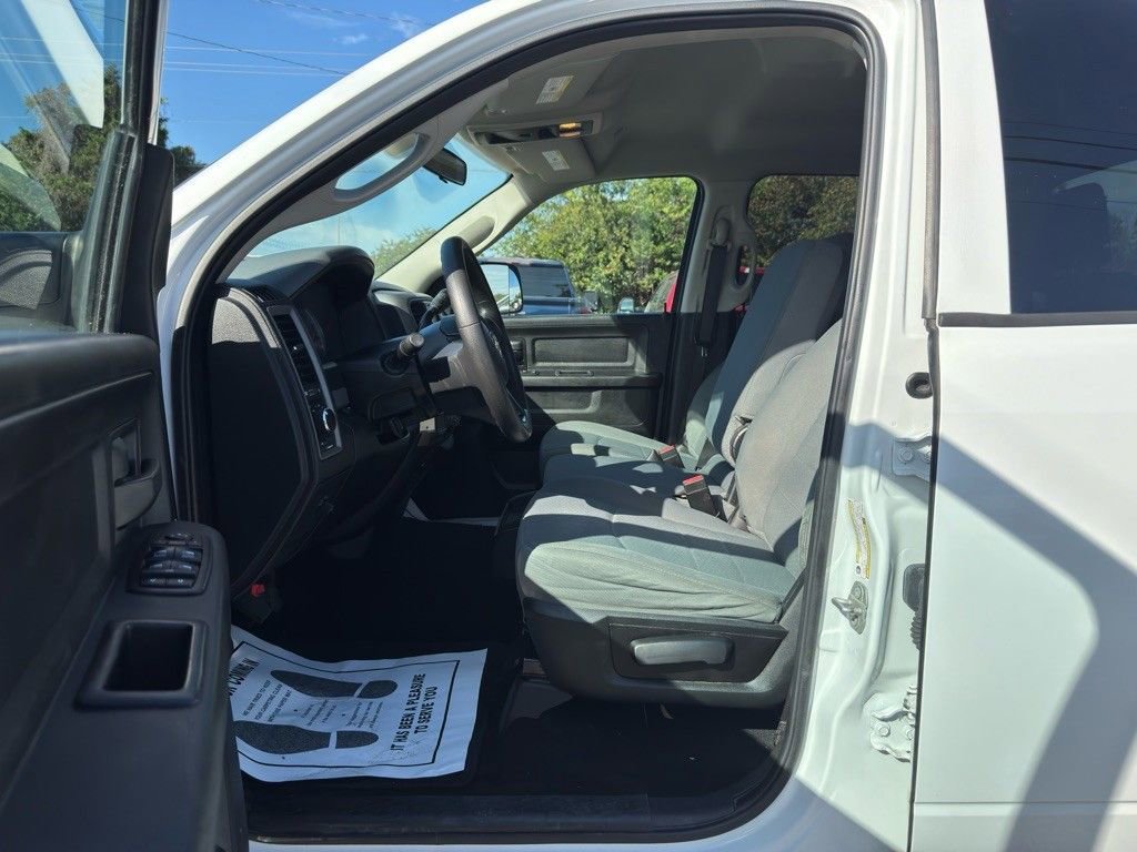 Used 2018 RAM 2500 Tradesman w/ Chrome Appearance Group image 12