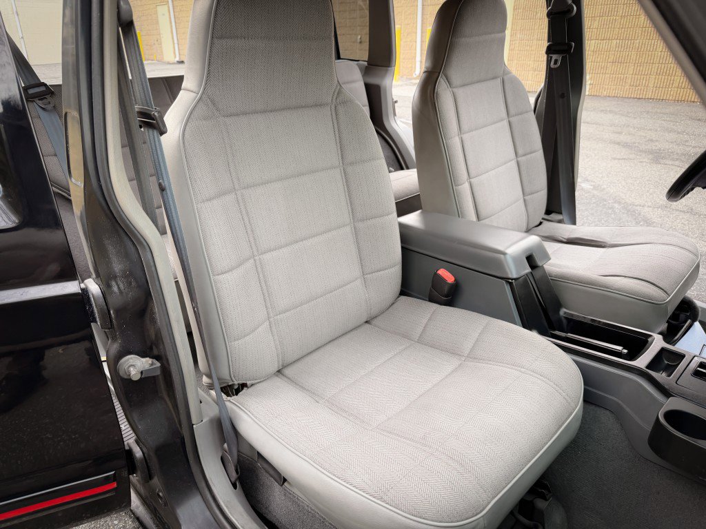 Used 1996 Jeep Cherokee Sport image 21