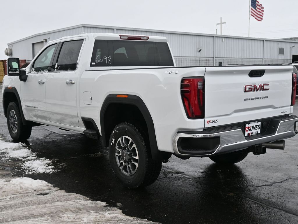 New 2026 GMC Sierra 3500 SLT image 9