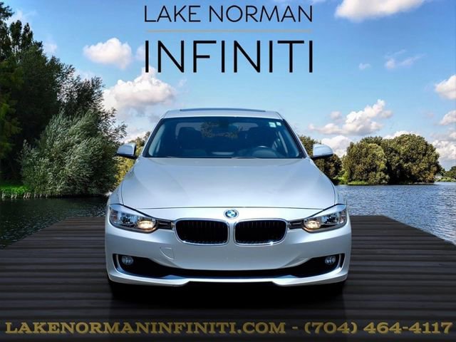 Used 2014 BMW 320i Sedan RWD image 3