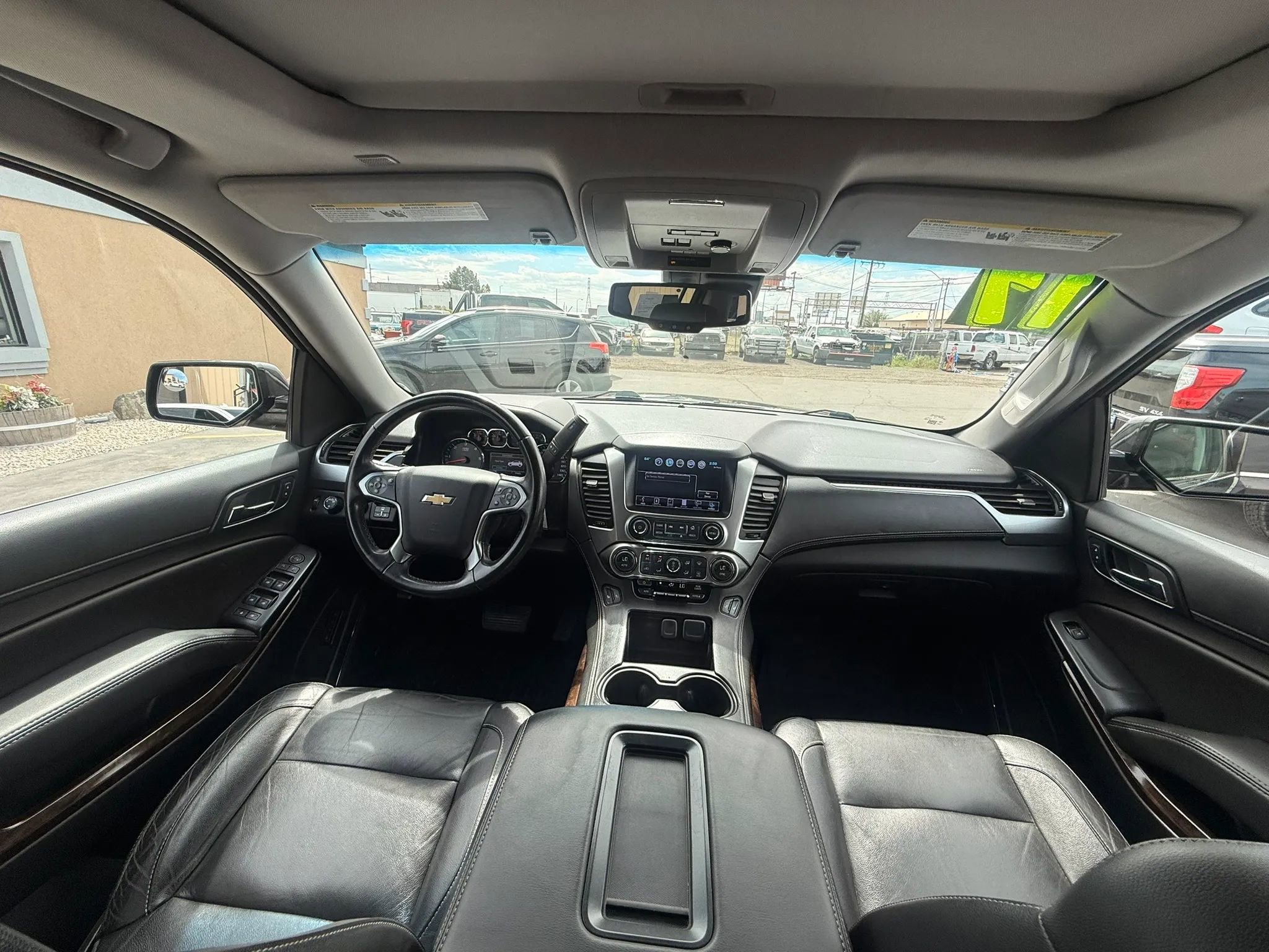 Used 2017 Chevrolet Suburban LT AWD/4WD image 18