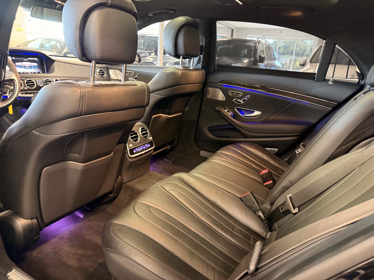 Used 2015 Mercedes-Benz S 63 AMG 4MATIC Sedan image 26