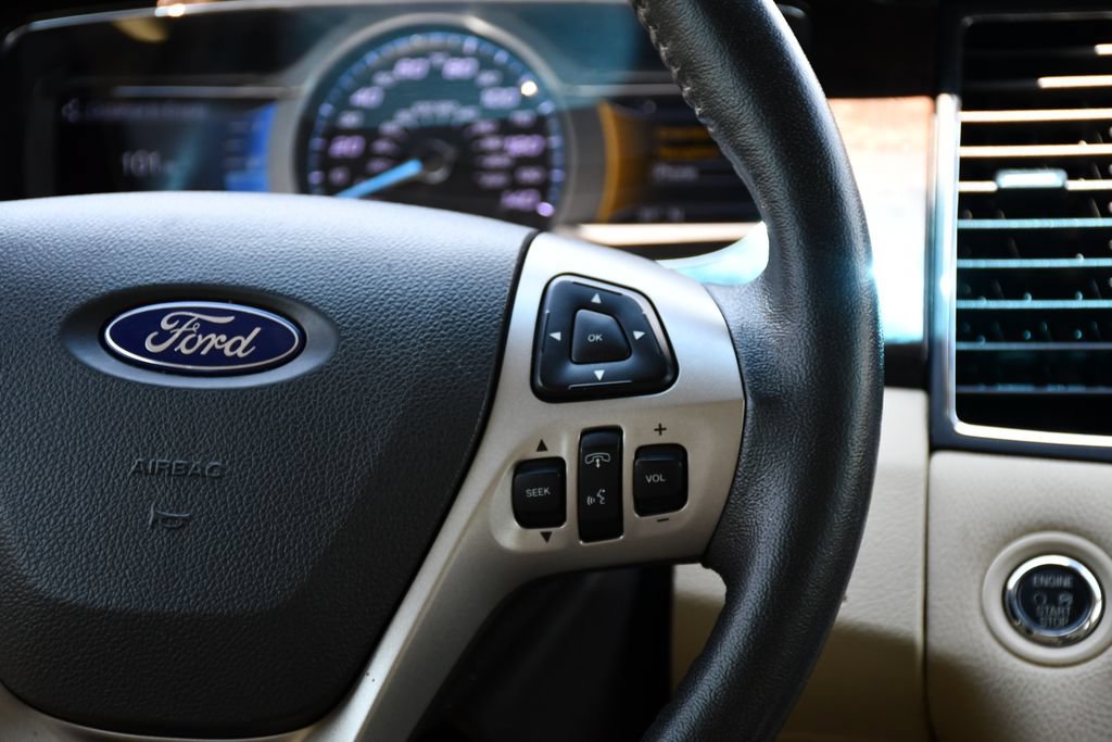 Used 2019 Ford Taurus Limited FWD image 24