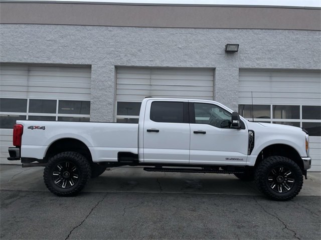 Used 2023 Ford F350 XLT image 1
