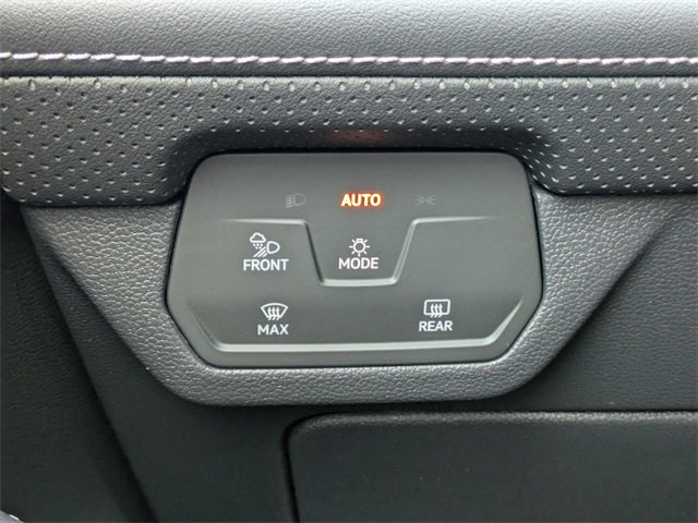 New 2026 Volkswagen Atlas Cross Sport SEL Premium R-Line image 28