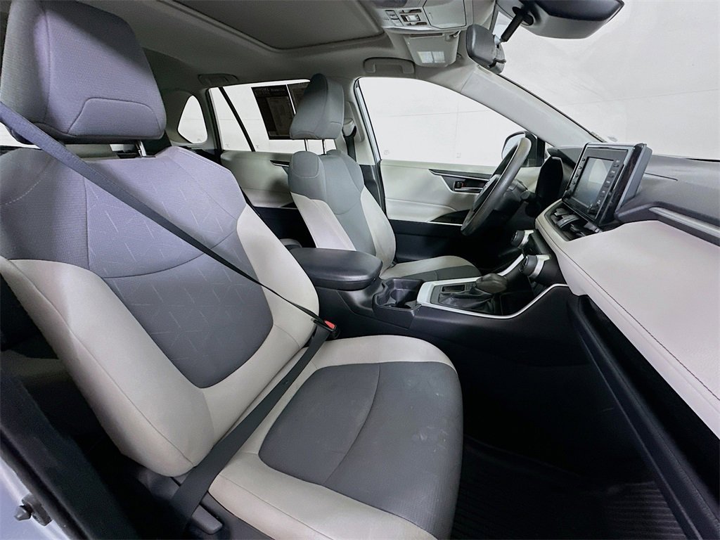 Used 2019 Toyota RAV4 XLE image 12