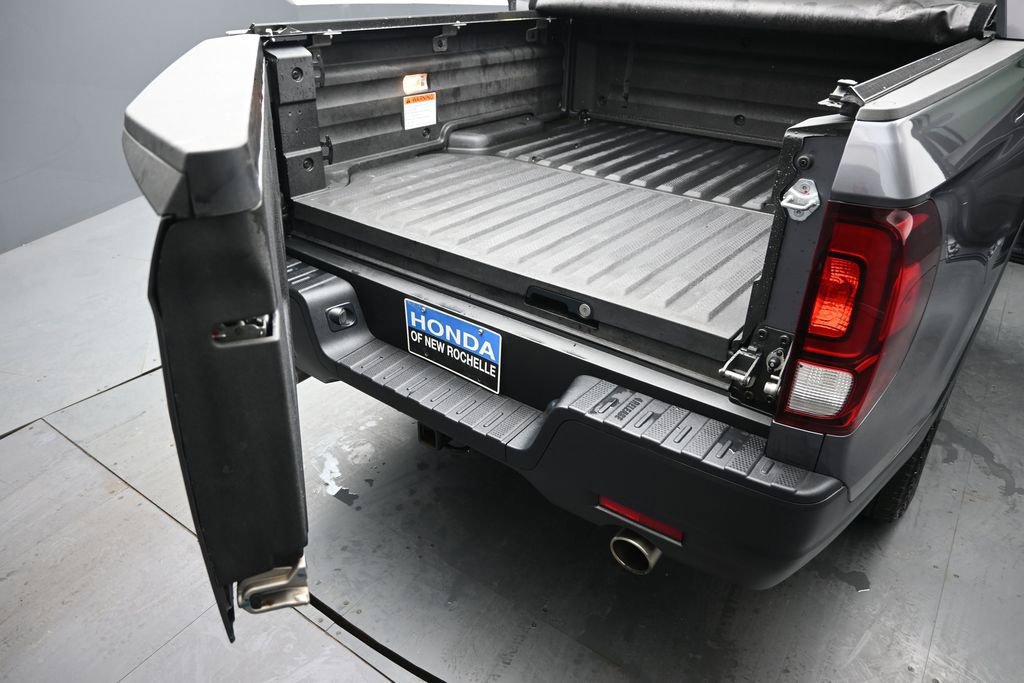 Certified 2025 Honda Ridgeline RTL image 27