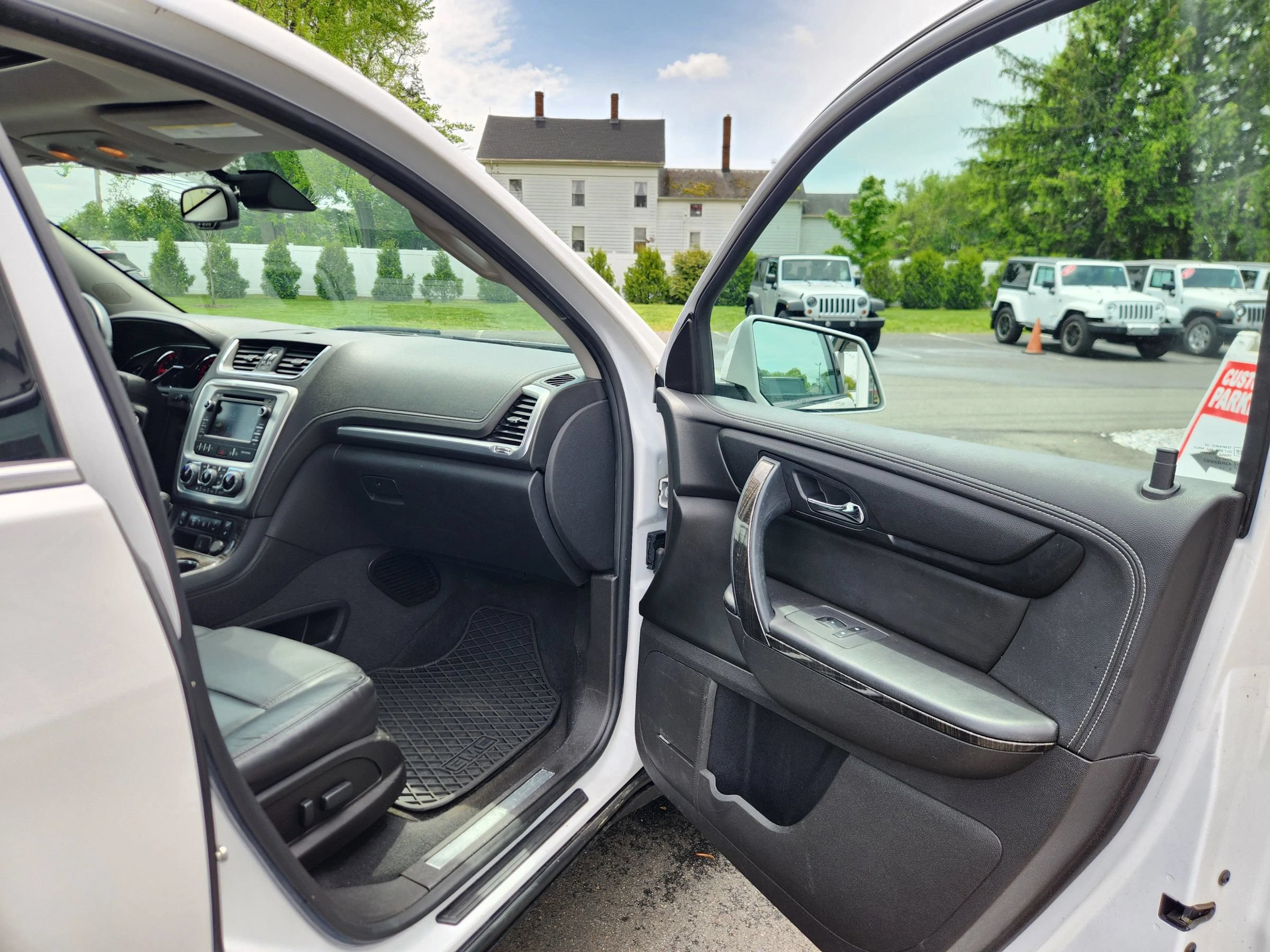 Used 2017 GMC Acadia Limited SLT AWD/4WD image 44