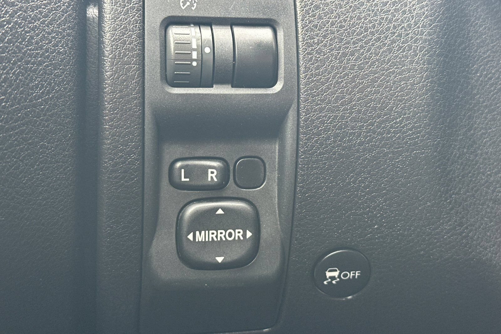 Used 2011 Subaru Forester 2.5X AWD/4WD image 29