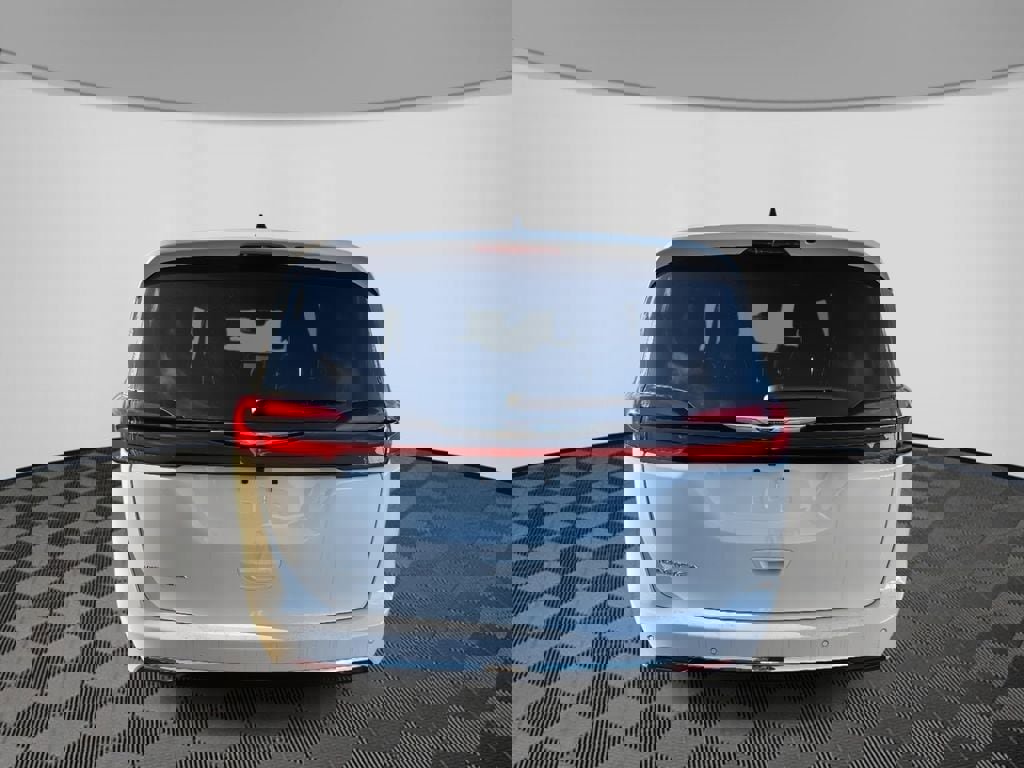 New 2026 Chrysler Pacifica Select FWD image 2