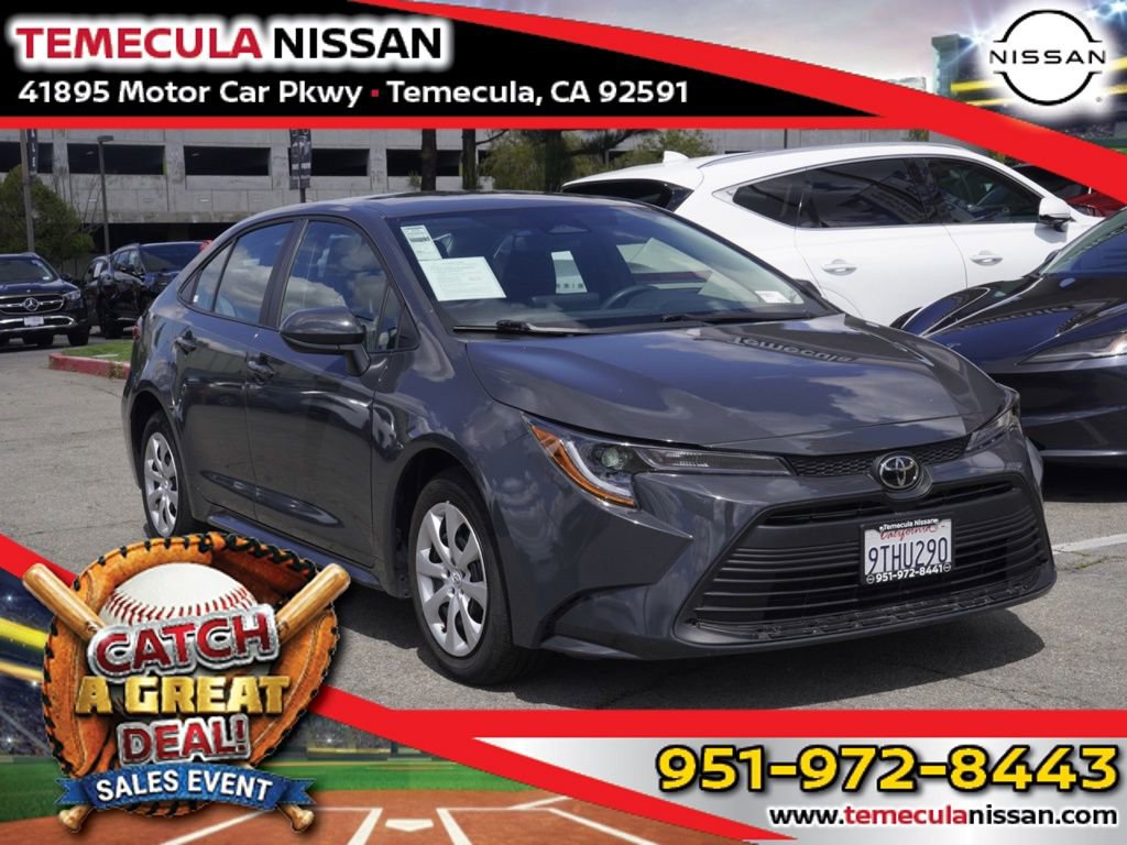 Used 2025 Toyota Corolla LE FWD image 1