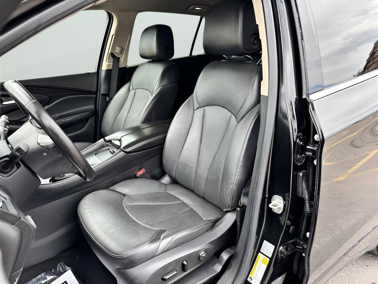 Used 2017 Buick Envision Essence AWD/4WD image 12